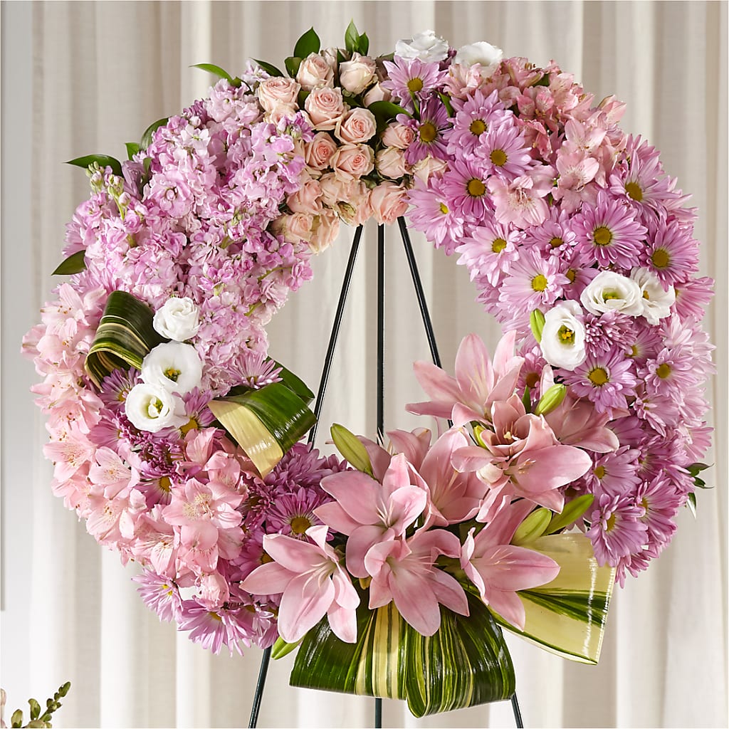 Gift of Warmth Wreath – EASTON'S FLOWERS, Mount Vernon IL