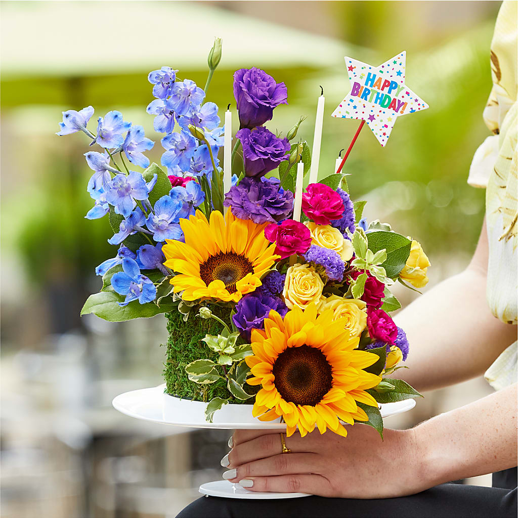 Star of the Day Floral Cake – EASTON'S FLOWERS, Mount Vernon IL