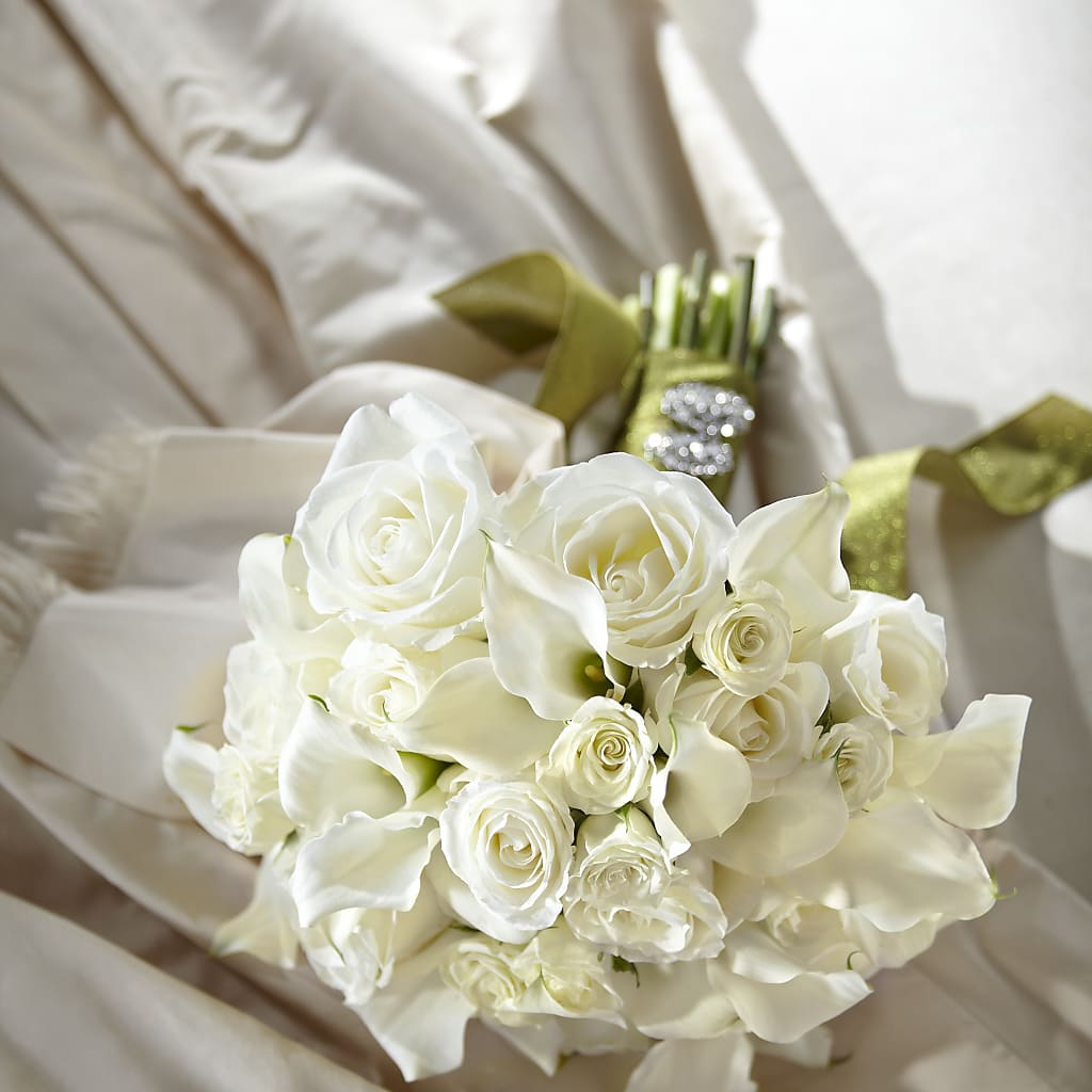 Serene Highness Bouquet – EASTON'S FLOWERS, Mount Vernon IL