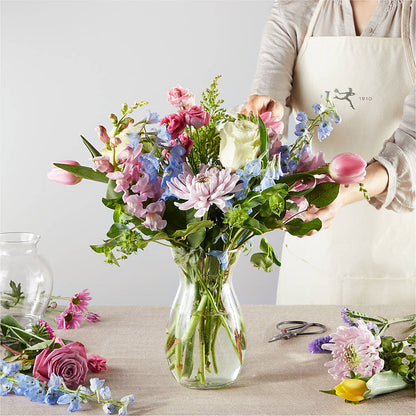 Pastel Tradition - A Florist Original – EASTON'S FLOWERS, Mount Vernon IL