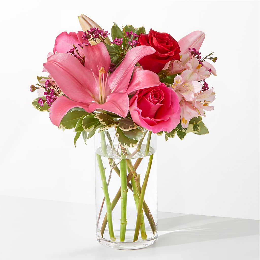 Lucky in Love Bouquet – EASTON'S FLOWERS, Mount Vernon IL