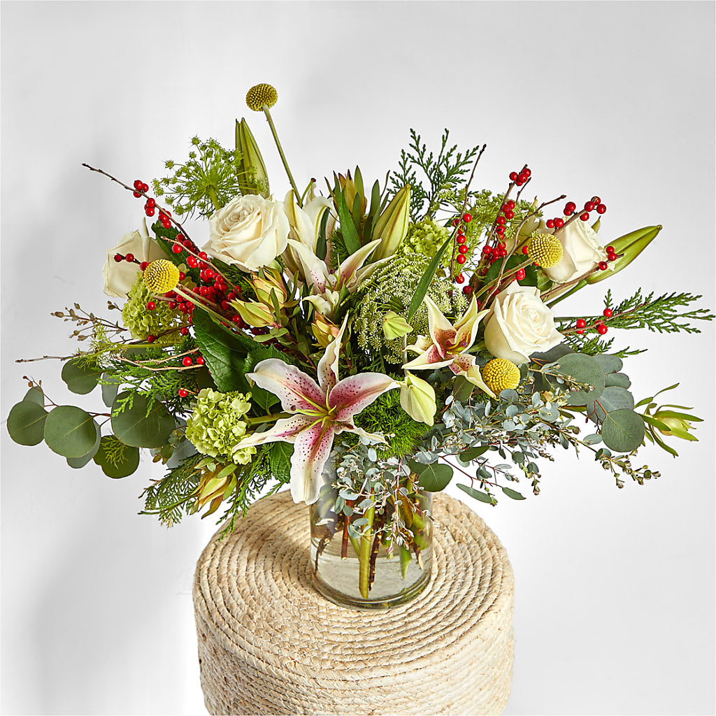 Berry & Bright Bouquet – EASTON'S FLOWERS, Mount Vernon IL