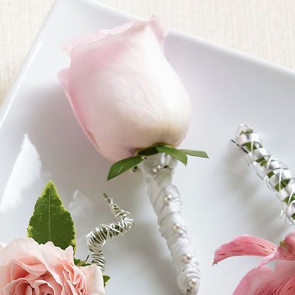 Pink Rose Boutonniere – EASTON'S FLOWERS, Mount Vernon IL