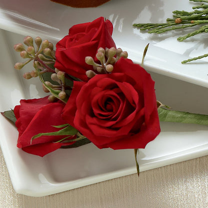 Red Spray Rose Boutonniere – EASTON'S FLOWERS, Mount Vernon IL
