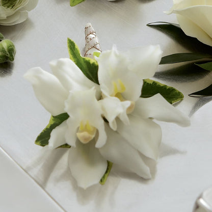 White Mini Cymbidium Boutonniere – EASTON'S FLOWERS, Mount Vernon IL